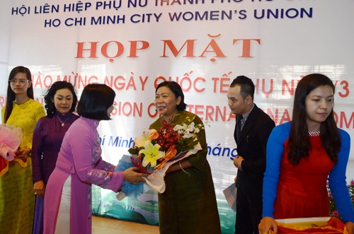 ບັນດາການເຄື່ອນໄຫວ ສະເຫຼີມສະຫຼອງວັນແມ່ຍິງສາກົນ